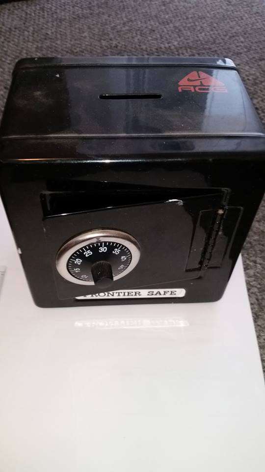 FRONTIER SAFE Coin Money Box