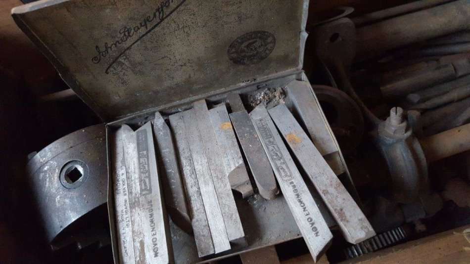 1930s Myford ML2 Antique treadle operated Lathe (with various parts and tools)