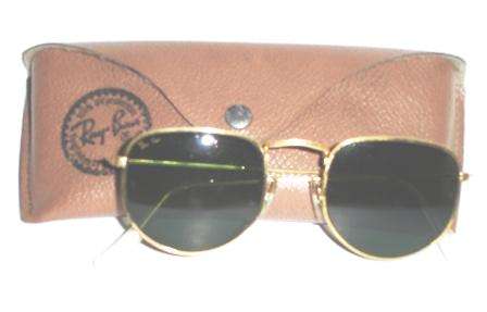80's VINTAGE RAY BAN W/CASE - GREEN LENS