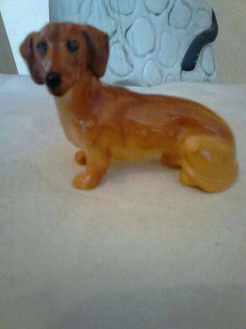 ROYAL DOULTON K SERIES - DACHSHUND (K17D)