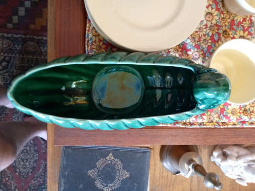 VINTAGE GREEN DROSTDY VASE