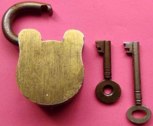 Brass vintage padlock + 2 keys
