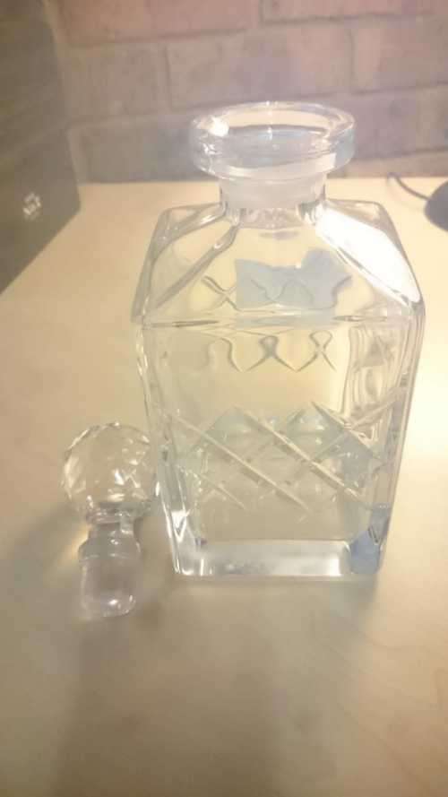 VINTAGE PURE THICK CRYSTAL WHISKEY DECANTER (C)