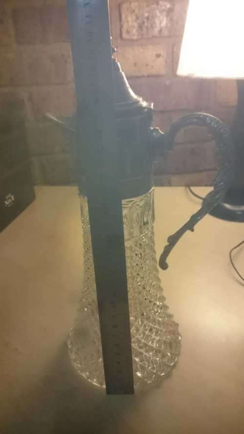 VINTAGE PURE THICK CRYSTAL WITH SILVER LID WINE DECANTER (E)