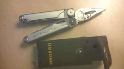 LEATHERMAN WAVE MULTITOOL KNIFE