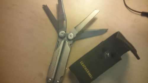 LEATHERMAN WAVE MULTITOOL KNIFE