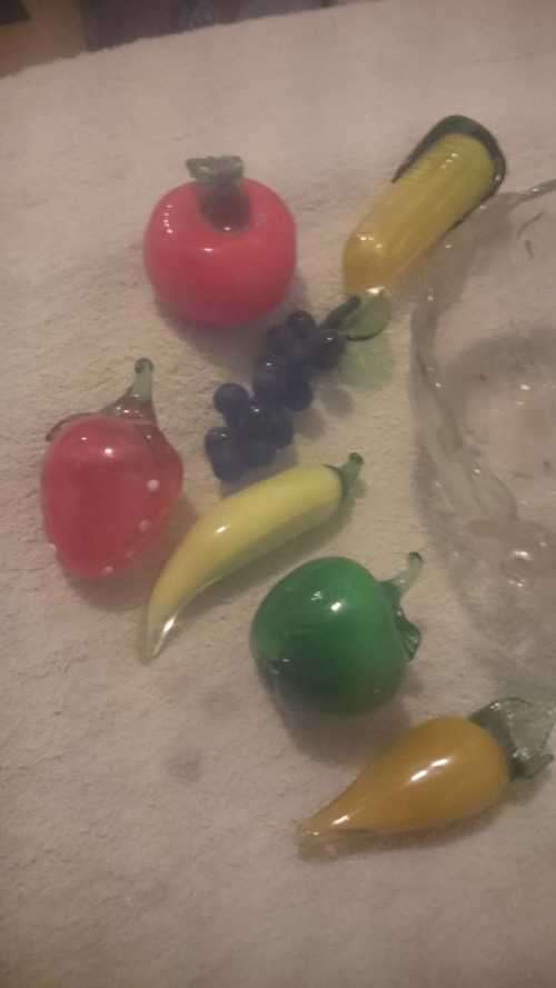 VINTAGE MURANO GLASS FRUIT BOWL WITH VARIETY MURANO FRUIT