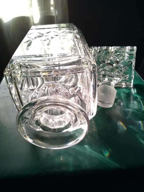 VINTAGE PURE THICK CRYSTAL WHISKEY DECANTER (B)