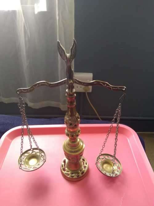 VINTAGE BRASS SCALE
