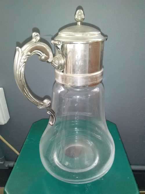 VINTAGE SILVER PLATED LID WINE DECANTER