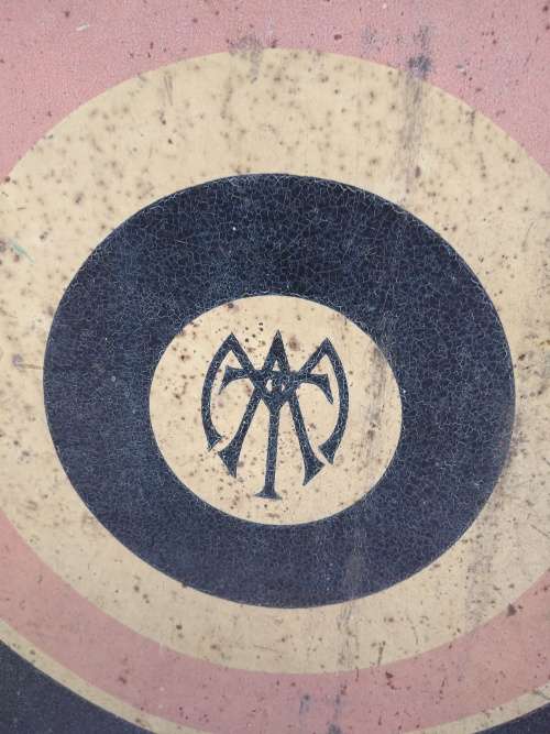 Tricolor advertising tin sign