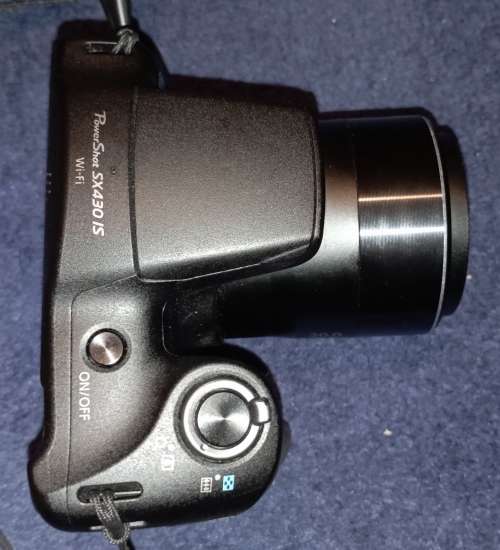 Canon SX430IS 20 MP 45x Zoom Bridge Camera