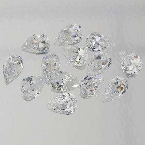 CUBIC ZIRCONIUM - AAA WHITE PEAR FACET - 0.68cts