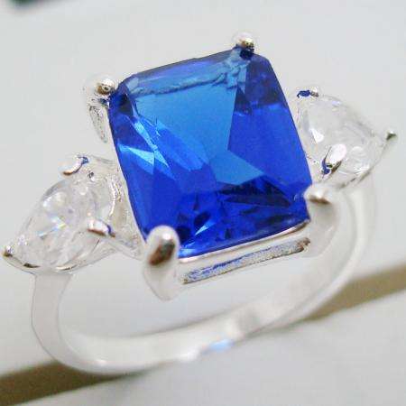 BLUE TOPAZ STERLING SILVER COCKTAIL RING SIZE 8.5