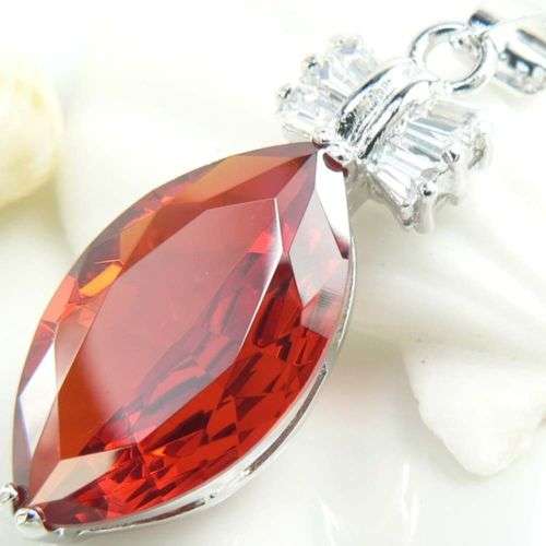 REMARKABLE RED RUBYQUARTZ PENDANT IN HALLMARKED SILVER
