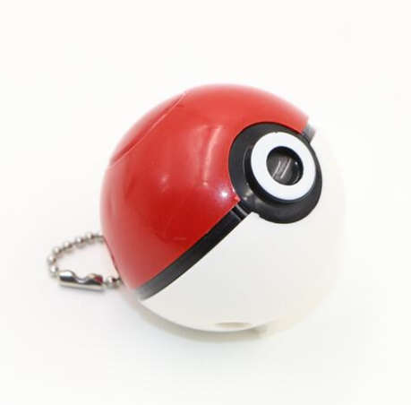 Pokemon Go Pokeball Projector - 5cm Key ring