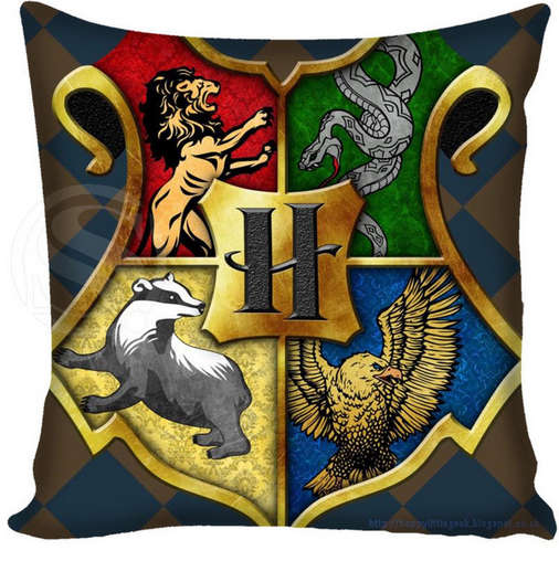 Harry Potter Pillow Case / Pillow Cover (approx 35 x 35cm)