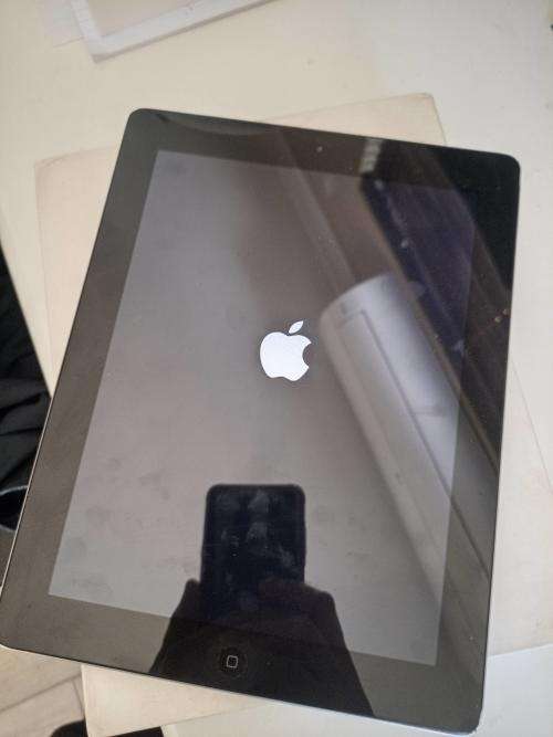 Apple iPad 2 16GB 3G + WiFi