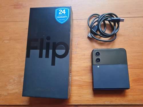 Samsung Galaxy Z Flip4 (CHEAPEST ON bob)
