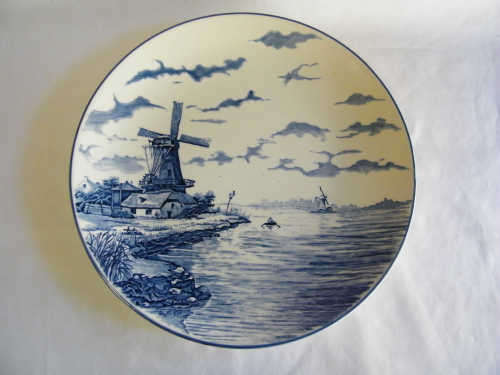 Large Delft platter - as per photo