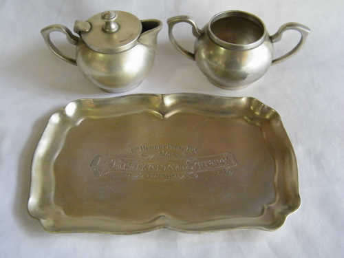 La Brasscrie du Square 1923 Silver plated sugar bowl & milk jug on tray - as per photo