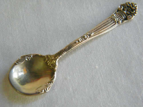 Sterling Silver salt spoon - as per photo
