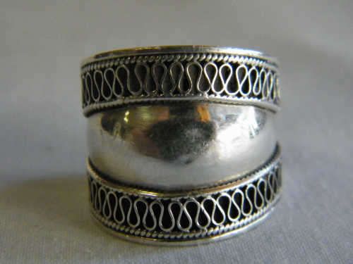 925 Silver Ring size R/60 - as per photo