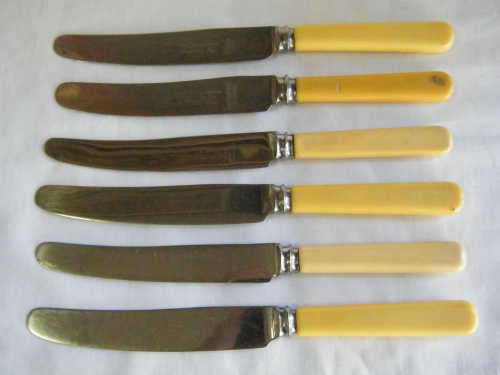 Lot of 6 Bone Handle Knives - as per photo
