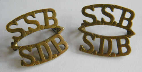 Pair of Special Service Battalion shoulder titles - as per photo