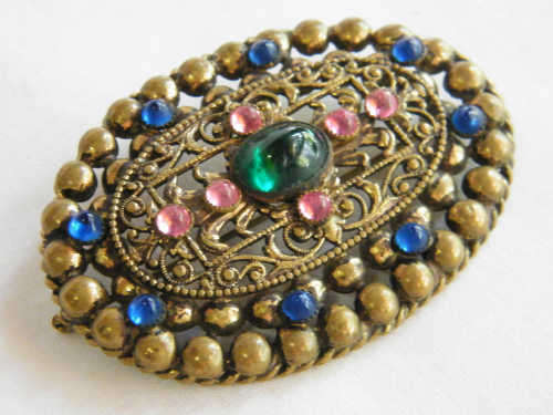 Vintage brooch - as per photo