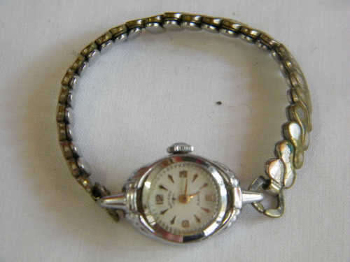 Rotary Ladies wind up watch - as per photo