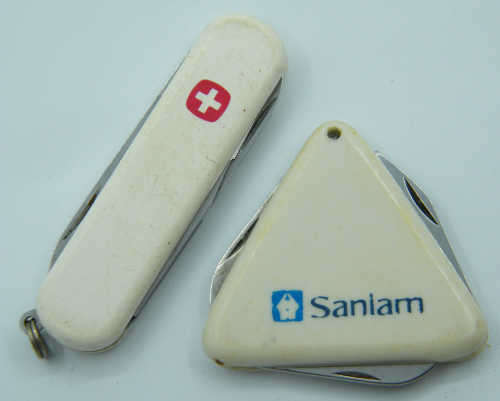 Pair of Small Vintage pocket knives - as per photo