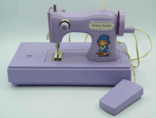Purple Sewing Machine- battery operated in original box - as per photo