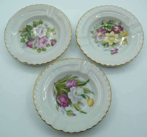 Lot 3 Flower Ashtrays - as per photo