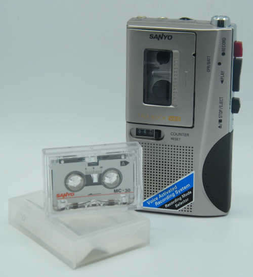 SANYO TRC-580M Micro Cassette recorder in original box - as per photo