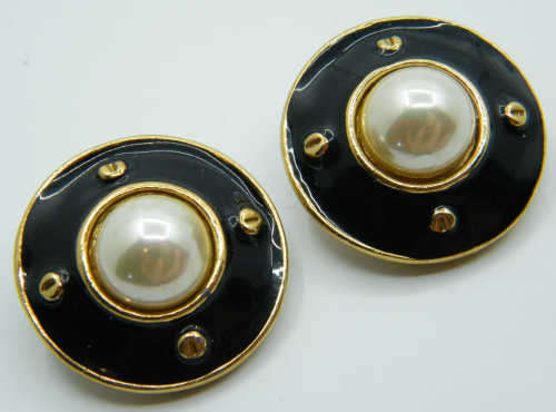 Vintage clip on earrings - as per photo