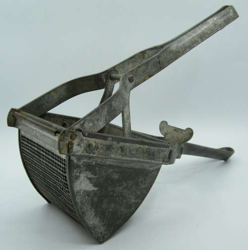 Vintage Fruit & Vedge Press - as per photo