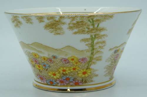 Royal Standard Daisyfiel Sugar Bowl - as per photo