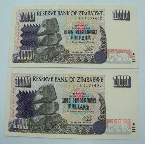 Lot of 2 Zimbabwe consecutive 100 Dollar notes - as per photo