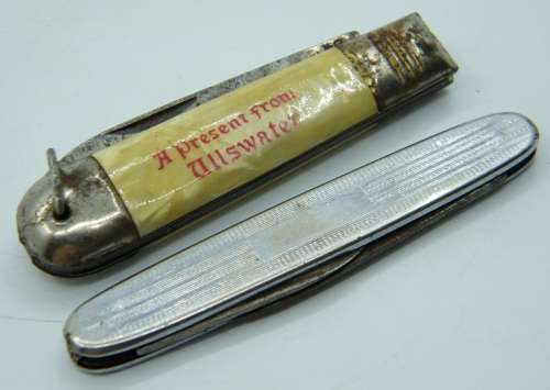 Pair of Vintage Pocket Knives - as per photo