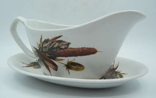 Alfred Meakin Glo-White Ironstone gravy boat - as per photo