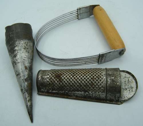 Lot of Vintage Kitchen items - as per photo