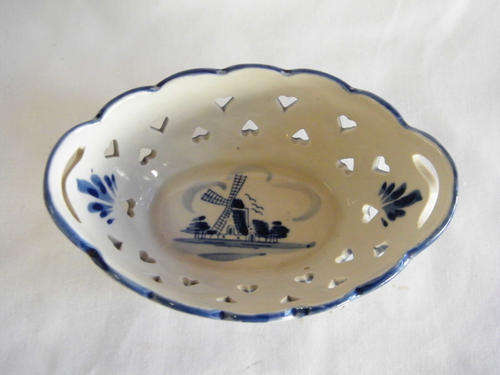 Vintage Unusual Delft trinket bowl - as per photo