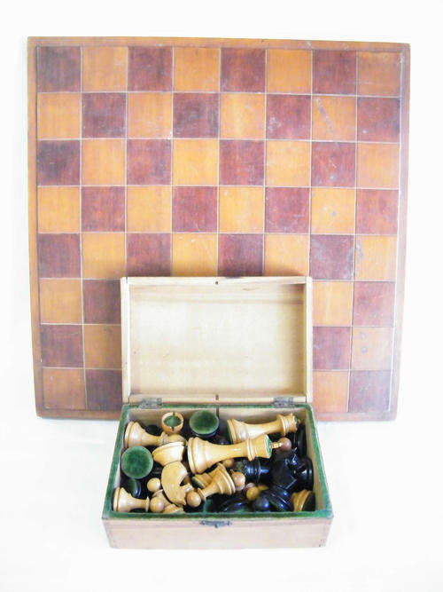 Vintage handmade wooden chess set - as per photo