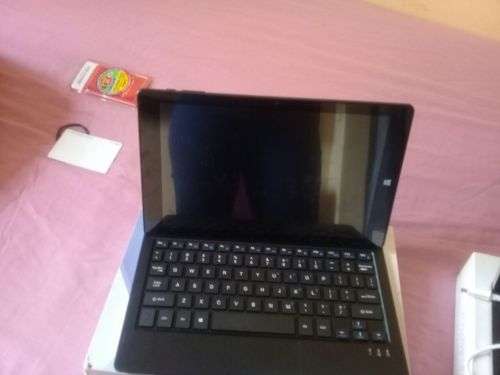 6th Gen (2-in-1) Quad-Core Windows10 (Laptop-Tablet-PC) with 3G