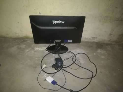 TopView 19 inch LCD Monitor with extras | Excellent condition