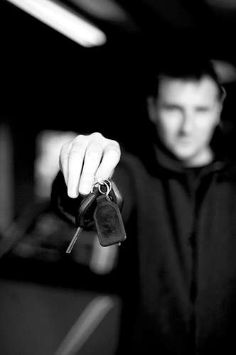 KNOW YOUR CAR.    The definitive "how-to" DISK