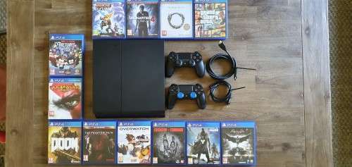 *BLACK FRIDAY SPECIAL* Playstation 4 Console with 2 Controllers & 12 Games