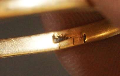 9ct Gold Wedding Band (0.7g) @ CRAZY LOW R1 START