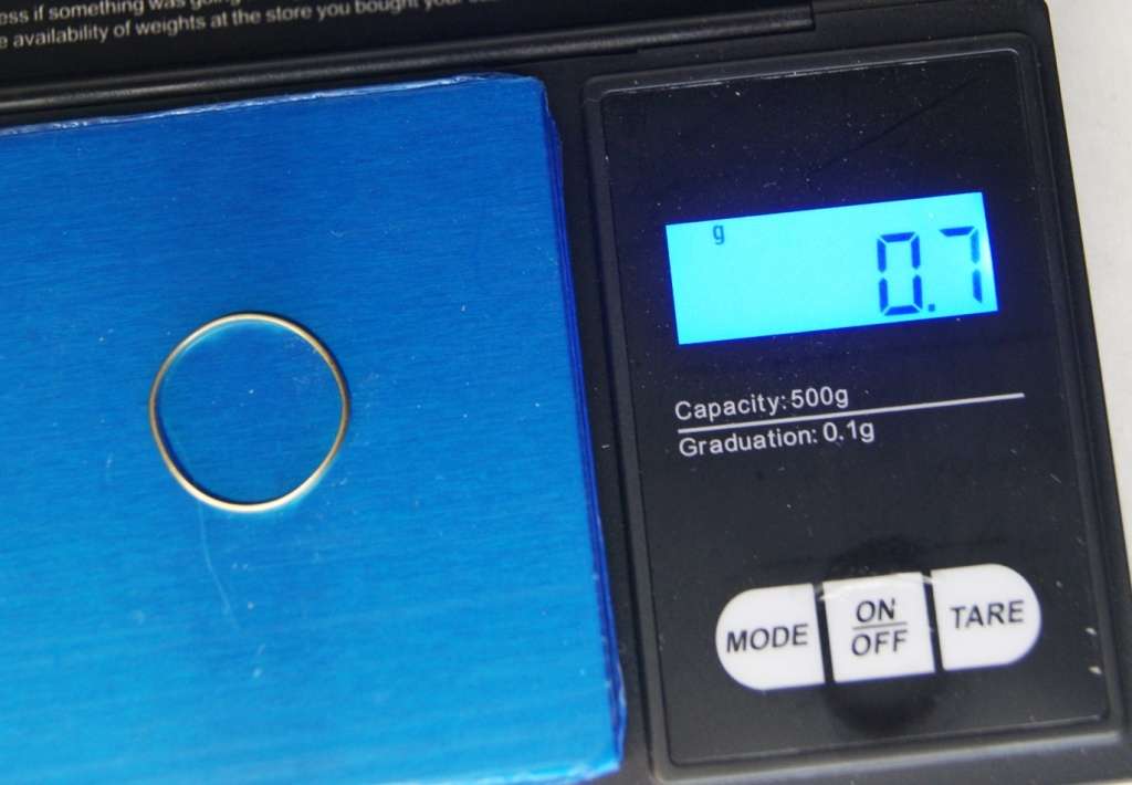 9ct Gold Wedding Band (0.7g) @ CRAZY LOW R1 START